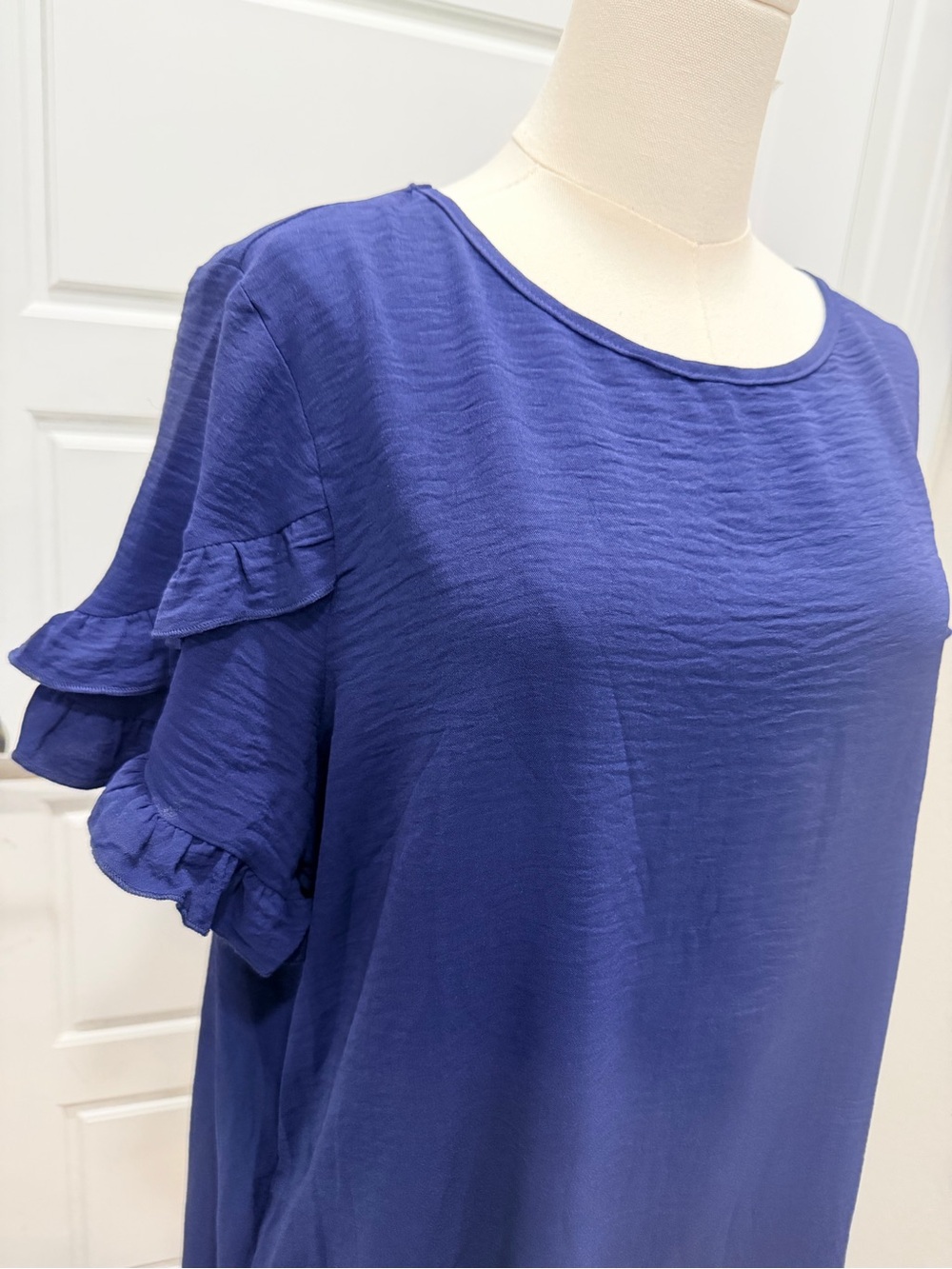 Hotouch Women's Navy Ruffle Sleeve Shift Dress NWT - Picture 4 of 9